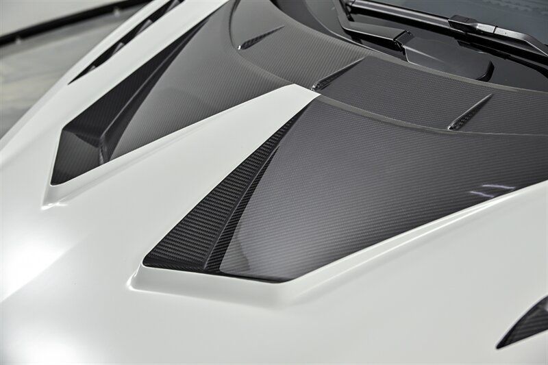 Used 2024 Lamborghini Revuelto AWD/4WD image 22