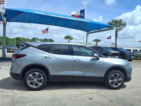 Used 2025 Chevrolet Blazer LT image 21