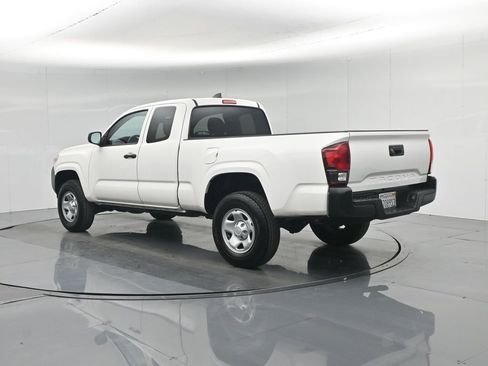 Used 2021 Toyota Tacoma SR image 7