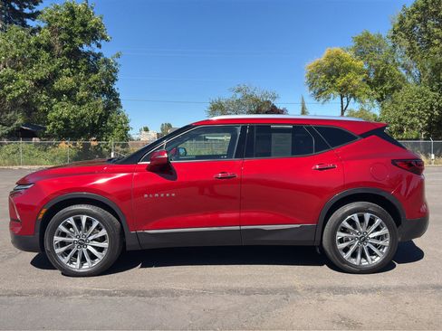 Used 2024 Chevrolet Blazer Premier w/ Driver Confidence II Package AWD/4WD image 21