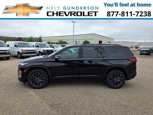 Used 2023 Chevrolet Traverse RS w/ LPO, Floor Liner Package AWD/4WD image 4