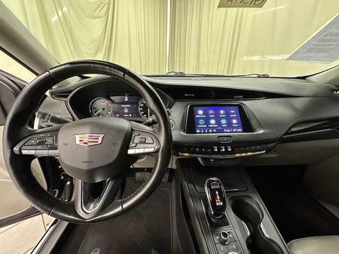 Used 2022 Cadillac XT4 Premium Luxury w/ Safety Alert Package AWD/4WD image 26