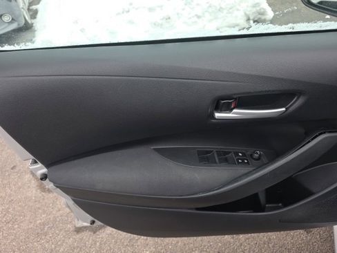 Used 2020 Toyota Corolla LE image 13