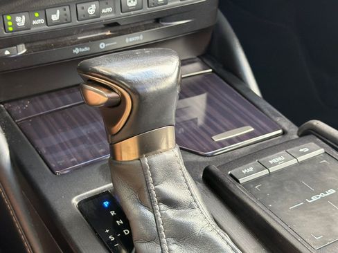 Used 2019 Lexus ES 350 Ultra Luxury w/ Accessory Package 2 FWD image 28