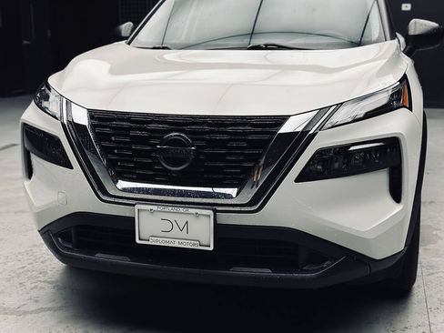 Used 2021 Nissan Rogue S AWD/4WD image 14