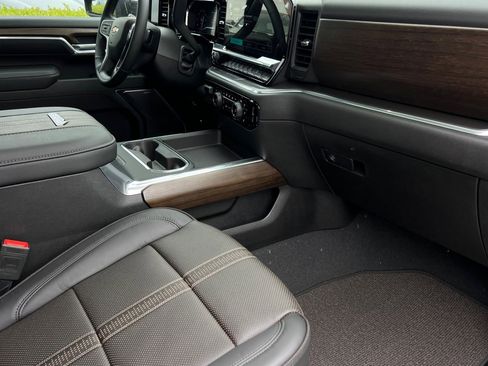 New 2025 Chevrolet Silverado 3500 High Country w/ Technology Package image 17