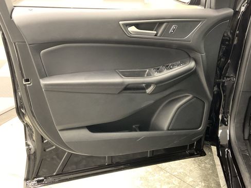New 2024 Ford Edge SE image 5
