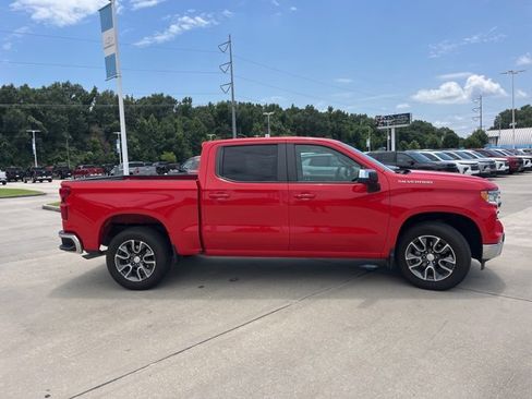 Used 2022 Chevrolet Silverado 1500 LT image 8