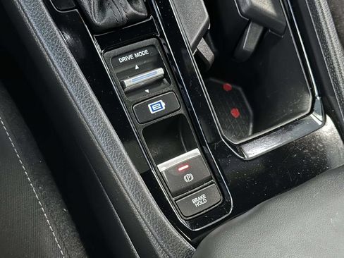 Used 2025 Honda Accord Sport image 35