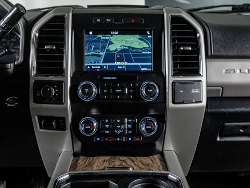 Used 2019 Ford F350 Lariat w/ Lariat Ultimate Package AWD/4WD image 23