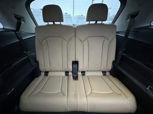 Used 2023 Audi Q7 3.0T Prestige image 18