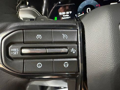 Used 2026 GMC Yukon XL Denali Ultimate AWD/4WD image 38