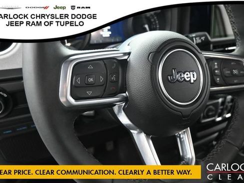 Used 2025 Jeep Wrangler Unlimited Sahara w/ Safety Group AWD/4WD image 16