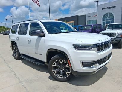 Used 2023 Jeep Wagoneer Series III w/ Preferred Equipment Group