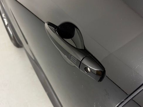 Used 2023 Nissan Pathfinder SL image 12