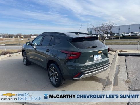 New 2026 Chevrolet Trax LT w/ LT Convenience Package image 6