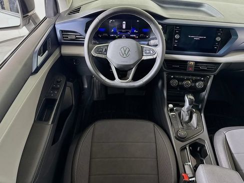 Used 2024 Volkswagen Taos SE AWD/4WD image 20