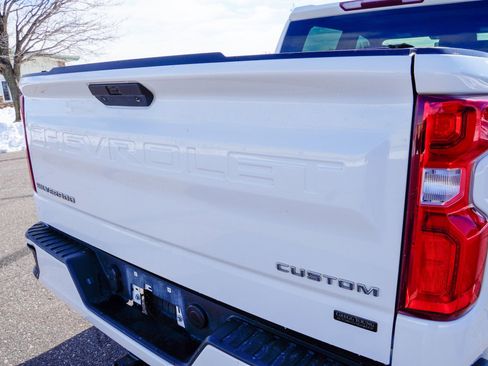 Used 2019 Chevrolet Silverado 1500 Custom w/ Custom Value Package image 33