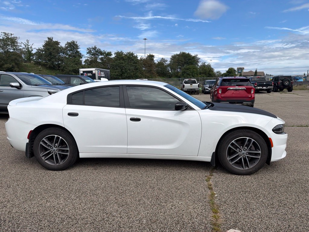 Used 2019 Dodge Charger SXT w/ Cold Weather Package AWD/4WD image 5