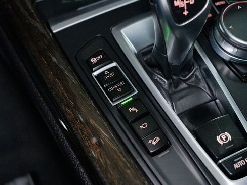 Used 2018 BMW X5 xDrive50i w/ M Sport Package image 55