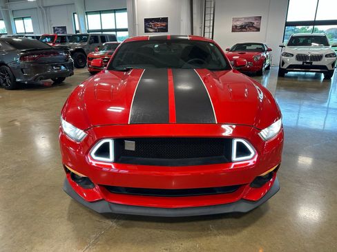 Used 2017 Ford Mustang GT w/ GT Performance Package image 2