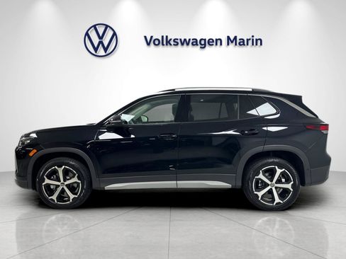 New 2026 Volkswagen Tiguan SE AWD/4WD image 2