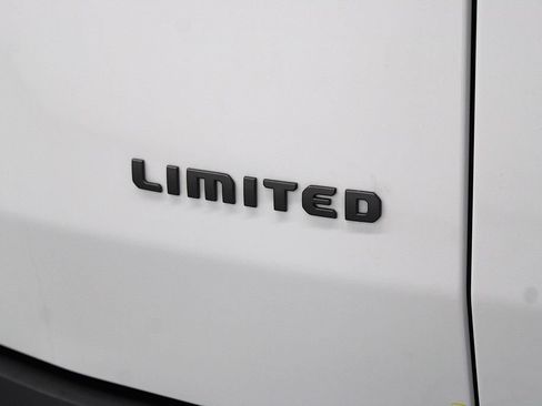 New 2026 Jeep Cherokee Limited AWD/4WD image 40