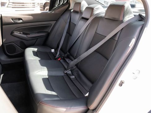 Used 2023 Nissan Altima 2.5 SR image 37