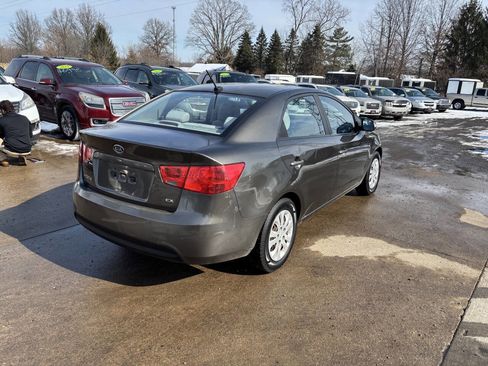 Used 2010 Kia Forte EX image 6