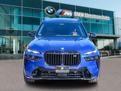 Used 2025 BMW X7 M60i image 2