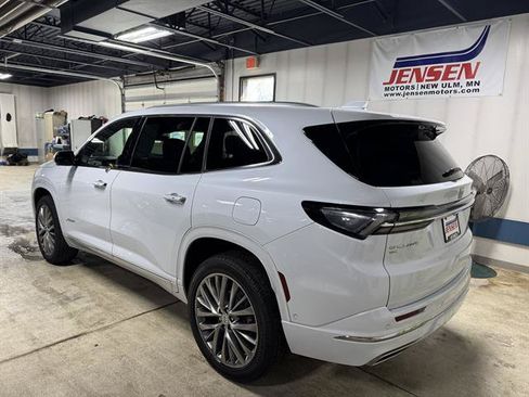 Certified 2026 Buick Enclave Avenir w/ Super Cruise Package AWD/4WD image 5