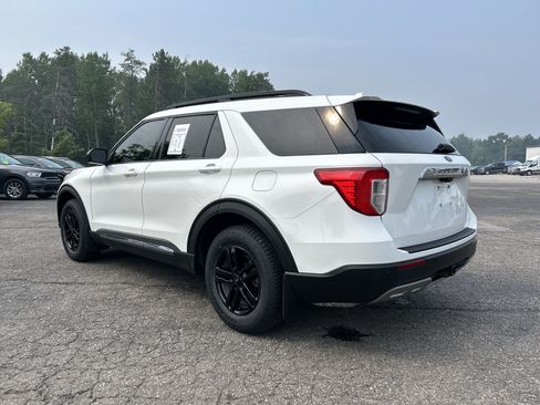 Certified 2022 Ford Explorer XLT AWD/4WD image 6