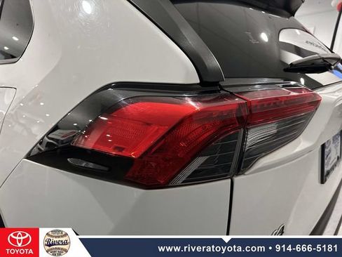 Used 2019 Toyota RAV4 LE w/ All Weather Liner Package AWD/4WD image 9