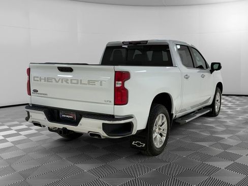Used 2022 Chevrolet Silverado 1500 LTZ w/ Technology Package image 3