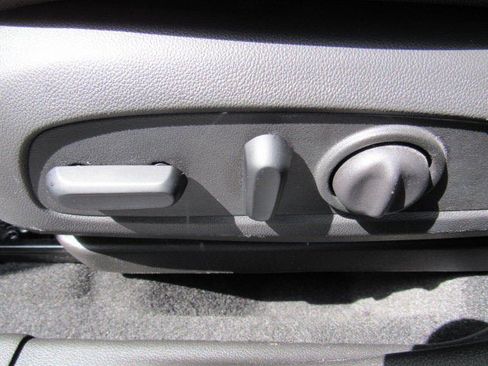 Used 2024 Chevrolet Trax ACTIV w/ Sunroof Package FWD image 10