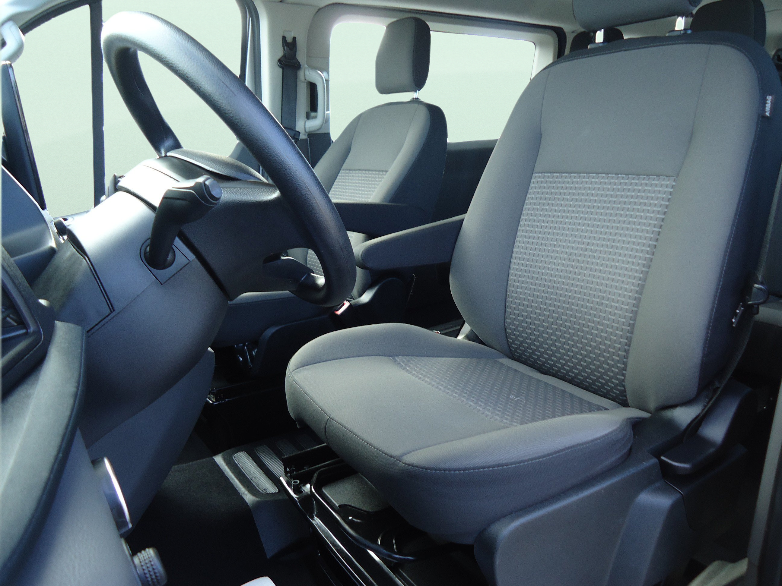 Used 2024 Ford Transit 350 XLT RWD image 22