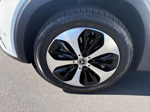 Used 2025 Mercedes-Benz GLB 250 image 33