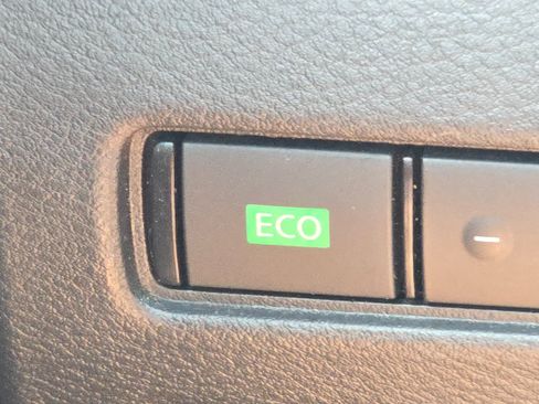 Used 2024 Nissan Sentra SV FWD image 24
