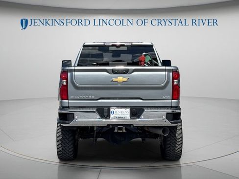Used 2024 Chevrolet Silverado 2500 LTZ w/ LTZ Premium Package AWD/4WD image 9