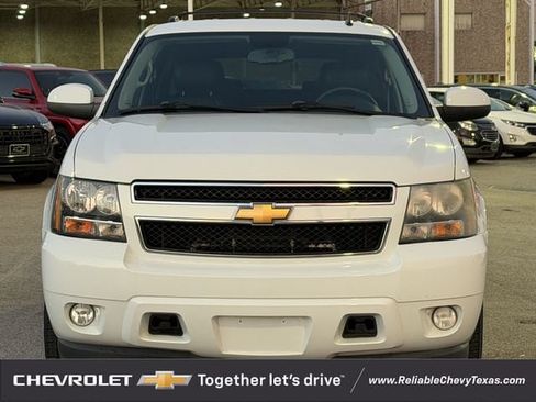 Used 2013 Chevrolet Tahoe LT RWD image 3