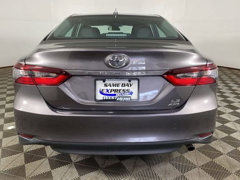Used 2024 Toyota Camry LE AWD/4WD image 7
