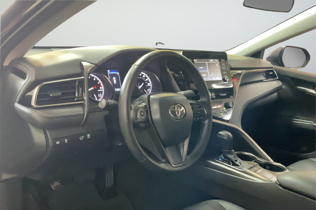 Used 2024 Toyota Camry SE FWD image 25