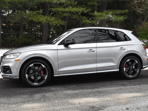 Used 2019 Audi SQ5 Prestige w/ Prestige Package image 4