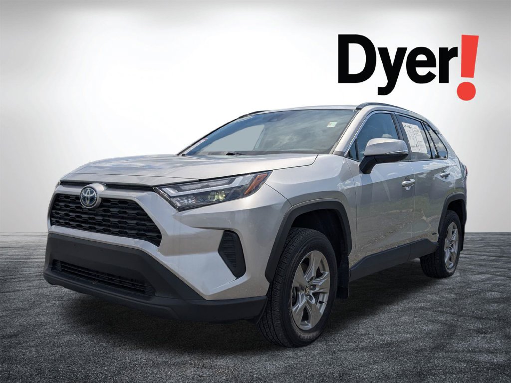 Used 2024 Toyota RAV4 XLE AWD/4WD image 8