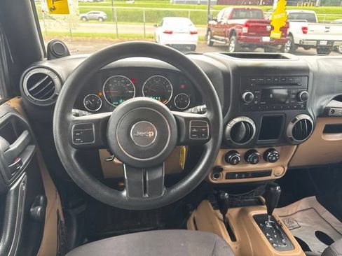 Used 2013 Jeep Wrangler Unlimited Sport AWD/4WD image 13