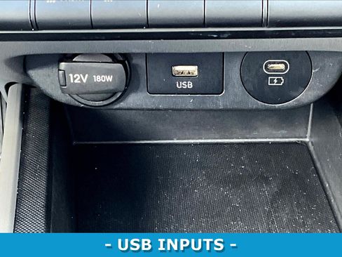 Used 2024 Hyundai Elantra SEL FWD image 15