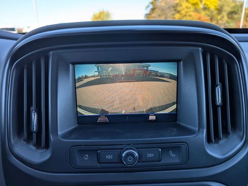 Used 2022 Chevrolet Colorado W/T w/ WT Convenience Package image 16