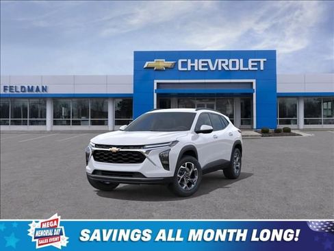 New 2026 Chevrolet Trax LT w/ Driver Confidence Package FWD image 8