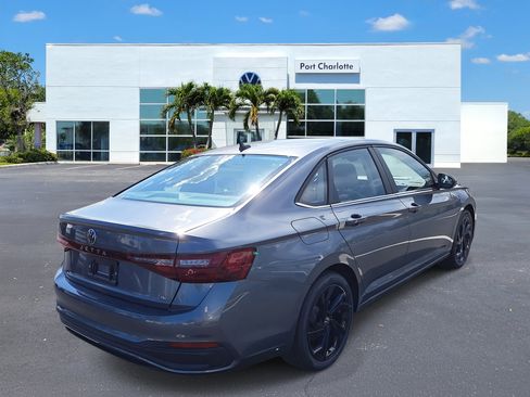 New 2025 Volkswagen Jetta SE image 34