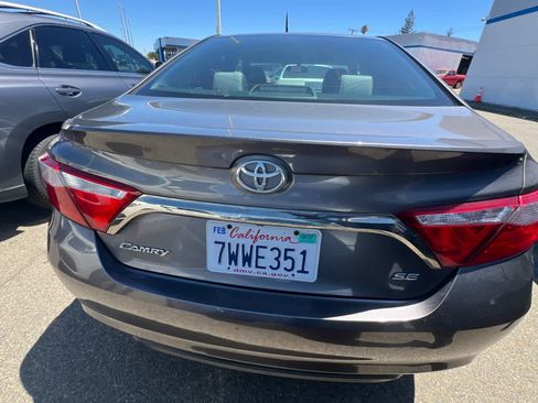 Used 2016 Toyota Camry SE FWD image 5